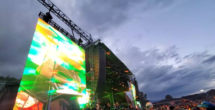 Fan Collapses, Dies at King Gizzard's Colorado Field of Vision Fest
