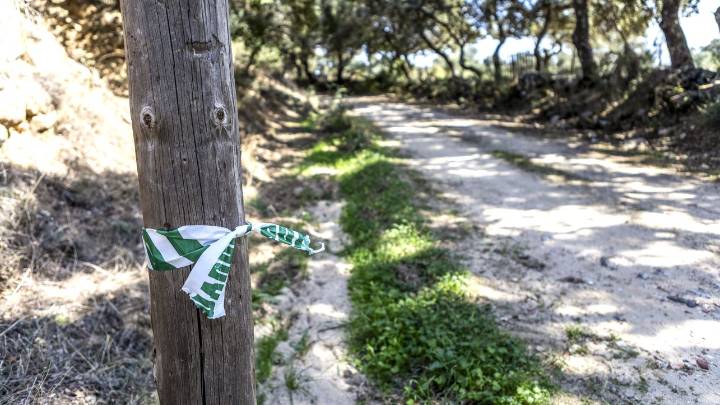 Hallan el cadáver de una mujer tirado en un paraje en extrañas circunstancias