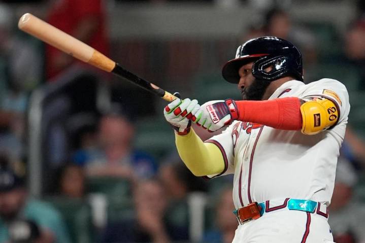 Baldwin y Ozuna conducen a Bravos a victoria 8-6 sobre Marlins – Chicago Tribune
