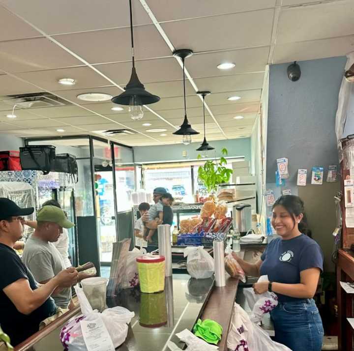 San Jeronimo Restaurant: Success story from Santander's business development program Owner Sarahi