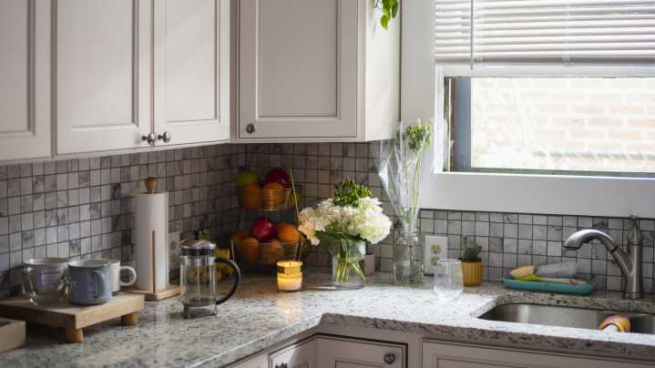 The Quirky DIY For Kitchen Cabinet Drawer Pulls That's Also Renter