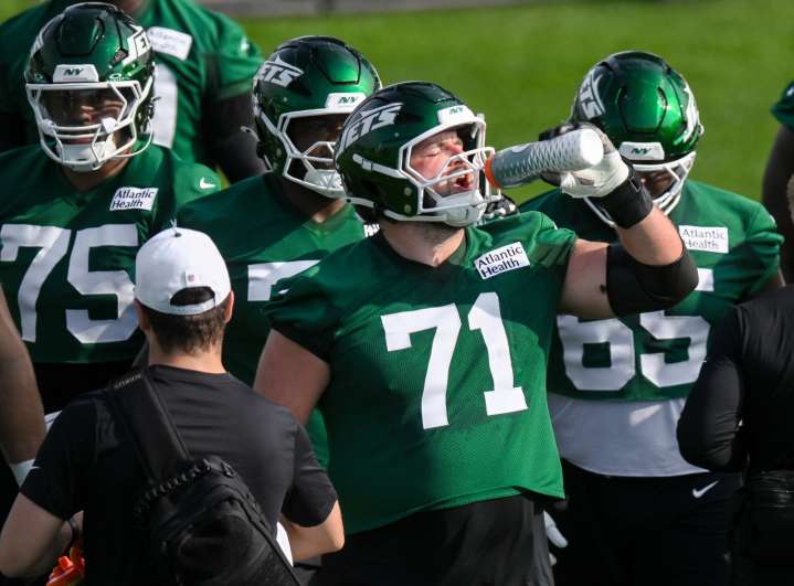 Can Veteran Shock and Win Jets Starting Center Battle?