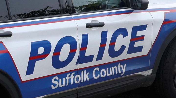 Bay Shore woman charged with assaulting teen fighting with her daughter at school with water bottle, police say
