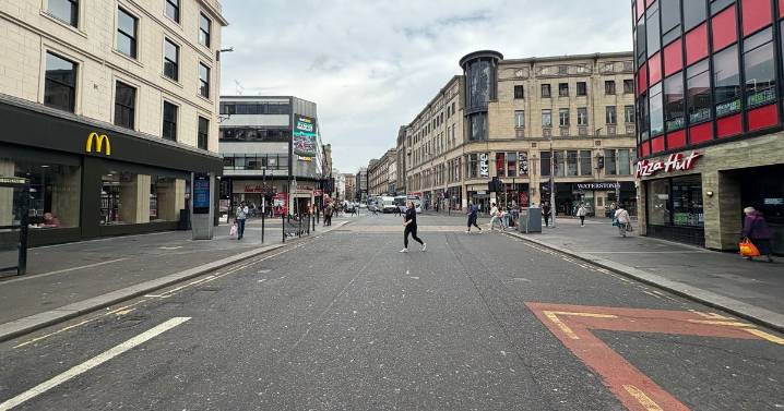 Popular fast food restaurant in 'famed' Scottish location shuts doors for good