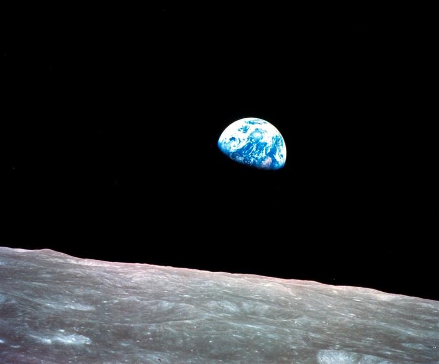 Apollo 13 moon mission leader James Lovell dies at 97