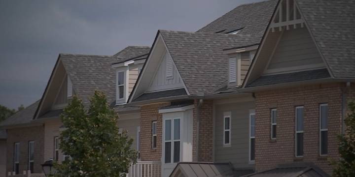 Henderson moving closer to temporary ban on construction of new apartments