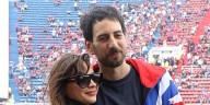 Santiago Korovsky visitó la cancha de San Lorenzo junto a Celeste Cid y fue homenajeado en el clásico ante Huracán