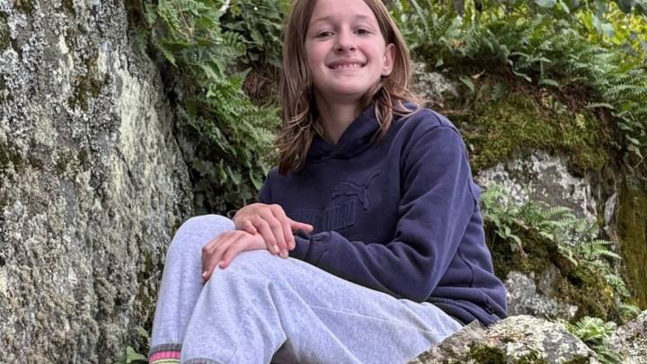 Handmade cards from classmates comfort a girl wounded in Minneapolis church shooting, aunt says