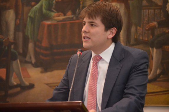 Recorrido por una exitosa carrera política de un joven que quiso cambiar a Colombia