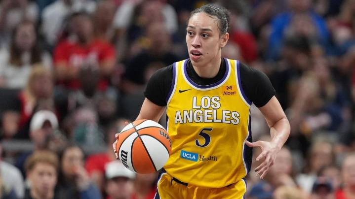 Hamby's basket with 4.3 seconds left gives Sparks 108