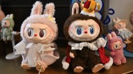 Labubu heist: Watch thieves wipe out store's entire doll collection