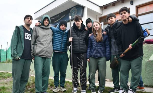 El programa municipal “Escuelas Verdes” llegó a la Fundación Educativa Esquel
