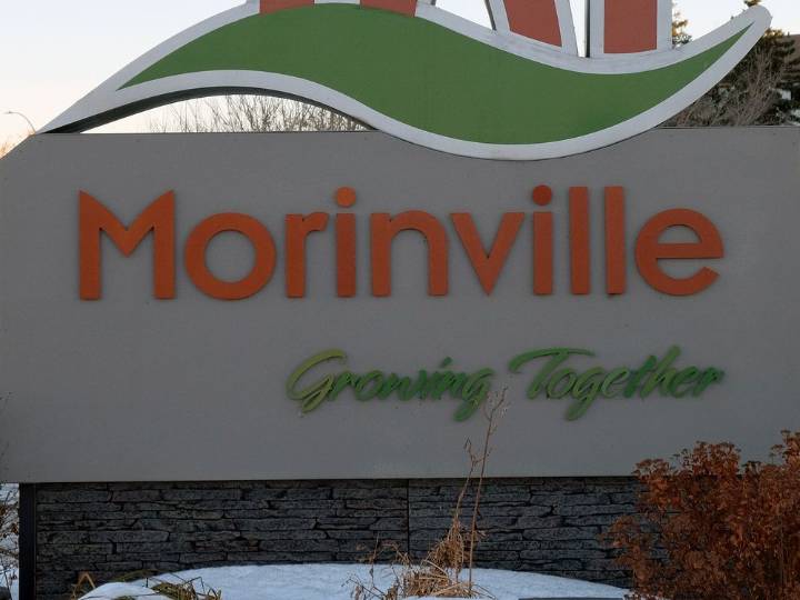 Senior Edmonton-area Mounties charged in breach of trust case