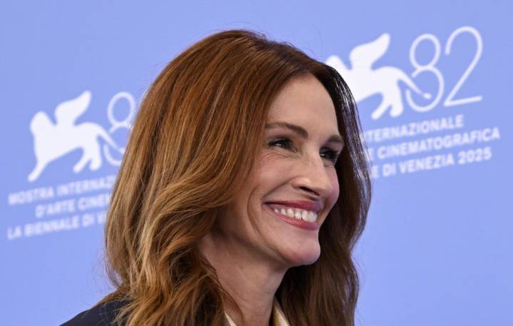 Julia Roberts se estrena sobre la alfombra roja de la mano de Luca Guadagnino