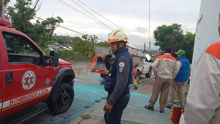 Fuga de gas en León provoca quemaduras a trabajador de gasera
