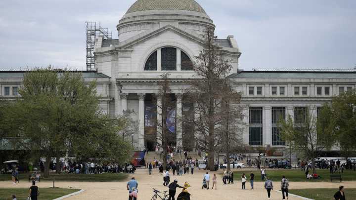 EU ordena revisión de los museos Smithsonian para alinearlos con la visión de Trump