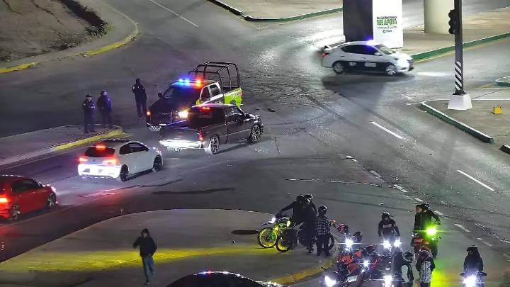 Desactivan “arrancones” en estacionamientos de centros comerciales