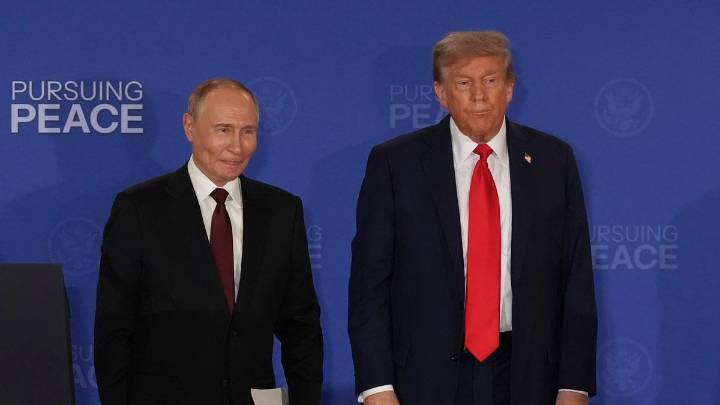 Claves de la reunión Trump-Putin: sin acuerdos, sin preguntas y mucha pompa