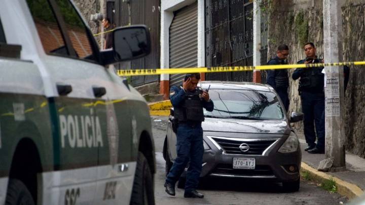 Abuelita es atropellada por transporte público, murió afuera del hospital