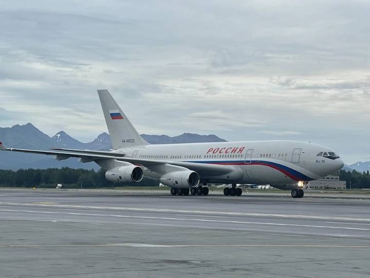 Así es el avión ‘soviético’ que traslada a Vladimir Putin y se dirige a Alaska