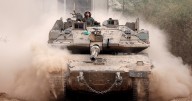 El Ejército israelí confirma que bombardeó una «infraestructura energética» en Yemen