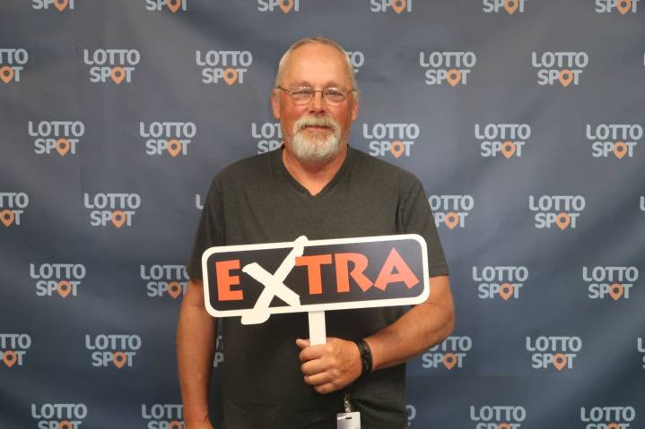 Canadian lottery winner used a free play and luck was on his side