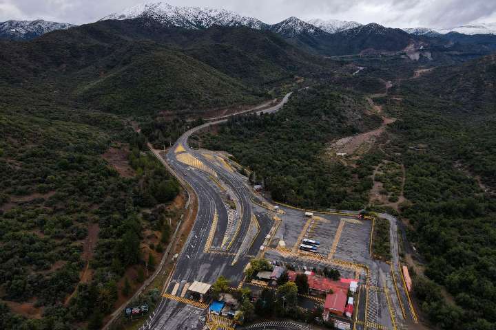 Recuperan cuarto cadáver tras derrumbe de mina en Chile; uno pendiente
