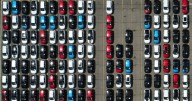 Autos importados de Asia vuelven a Lázaro Cárdenas ante saturación en Manzanillo