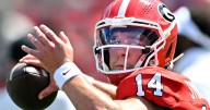 Georgia extends FBS-leading home win streak in dominant fashion