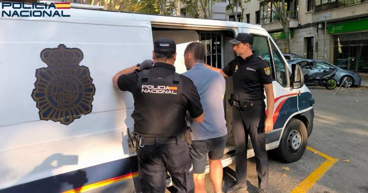 Detenido un fugitivo reclamado por estafa y falsedad documental en Suiza y Luxemburgo