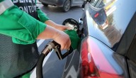 Fuerte baja del diésel: revisa la variación del precio de los combustibles desde este jueves