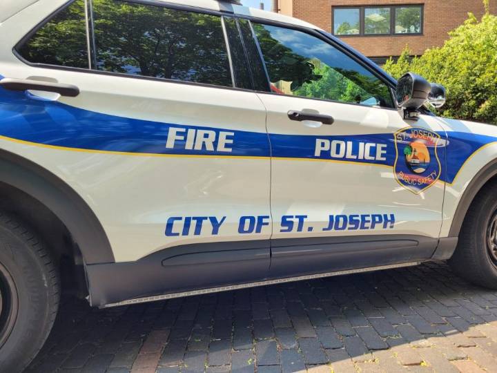 Police remind pedestrians to use crosswalks after family injured crossing Main Street in St. Joseph