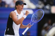 Iga Swiatek has an easy start to the US Open after winning the Wimbledon title