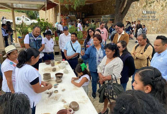 La Conanp invita a visitar la exposición Barro Bruñido: la memoria brillante, modelada en historia, fuego y tierra, en Monte Albán, Oaxaca