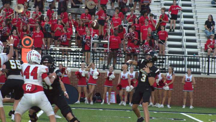 Richmond Hill football team shuts out Glynn Academy in opening of new stadium