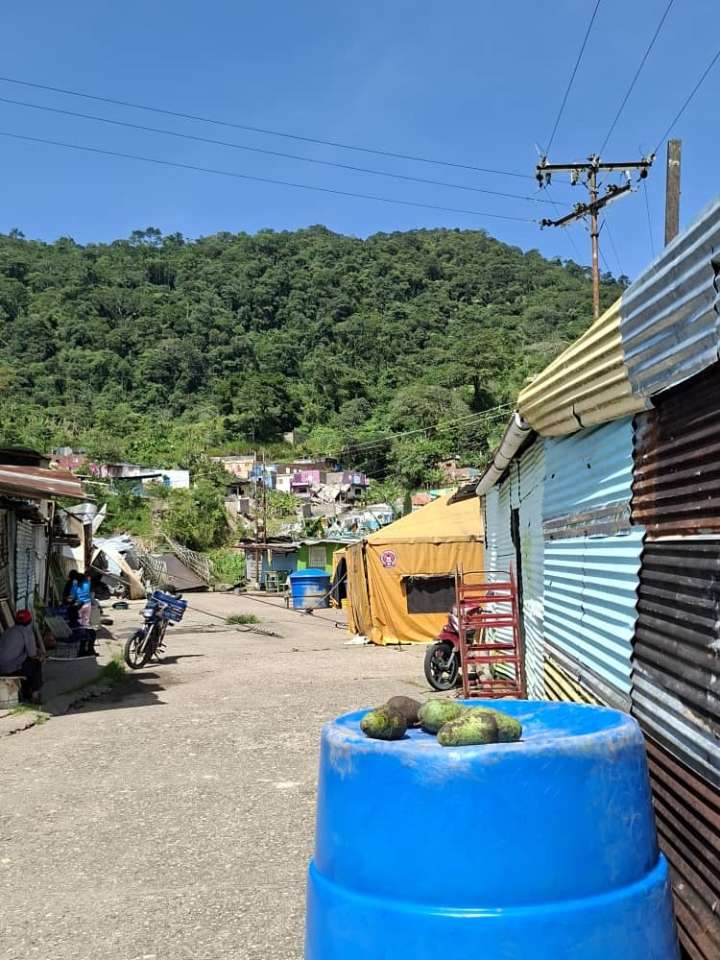 Dos meses de desastres y tristezas en el barrio Eleazar López Contreras