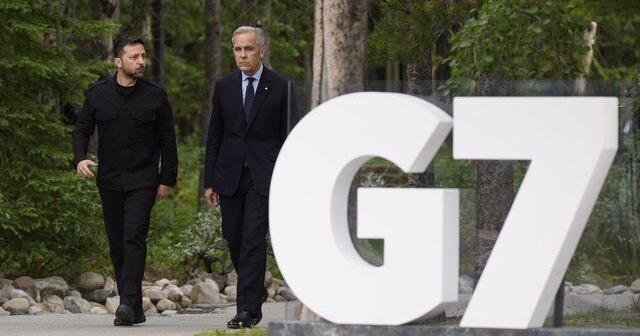 Carney, Zelenskyy talk as world leaders prepare for Trump