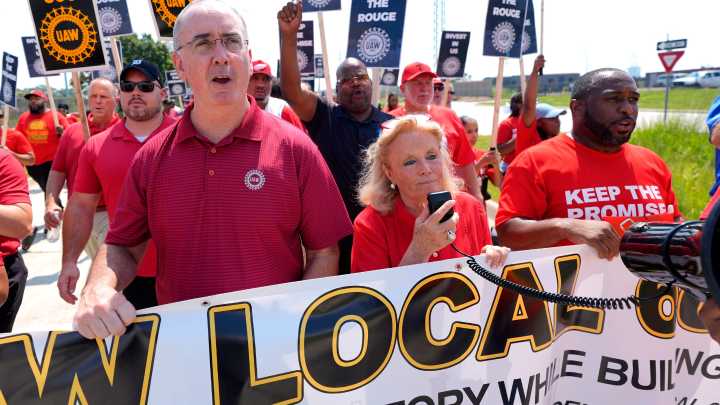 UAW rallies in wake of layoffs at Dearborn