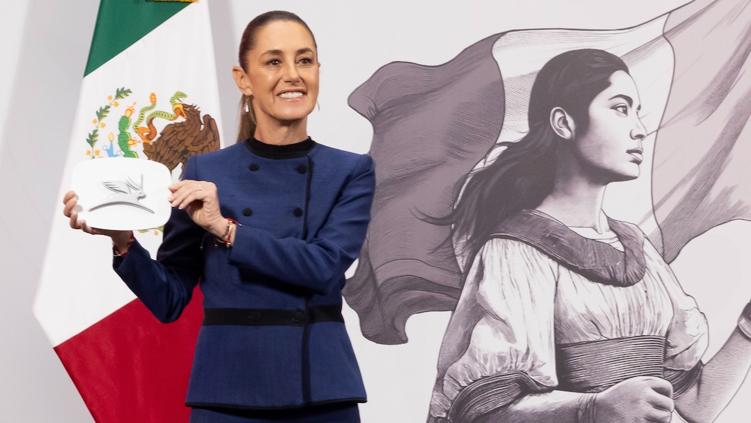 Primeros vehículos Olinia estarán listos a mediados de 2026: Sheinbaum