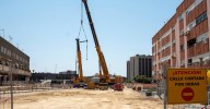 El puente de la avenida del Mediterráneo se hace añicos