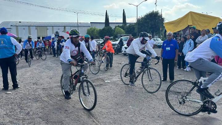 Ciclistas peregrinos buscan llegar a San Juan de los Lagos