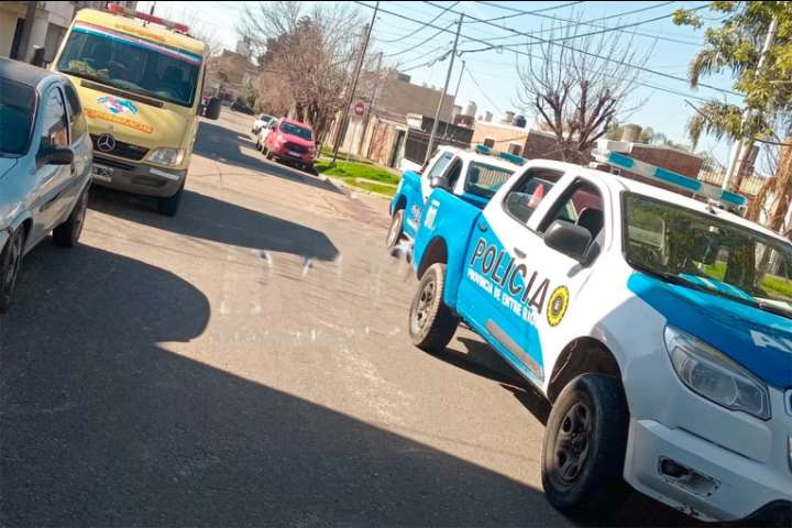 Hospitalizaron a mujer que resbaló y cayó de una escalera en Paraná