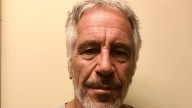 Un juez estadounidense se opone a la publicación de documentos del gran jurado sobre el caso Epstein