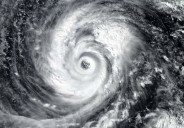 Huracán Erin: evacuaciones y alertas para la costa este