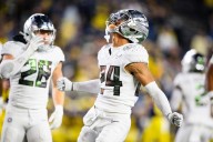 Defensive back Kingston Lopa's rare size gives No. 7 Oregon flexibility