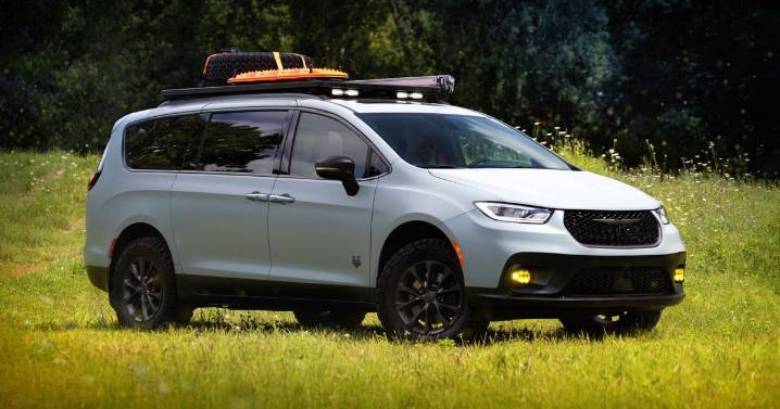 Chrysler Goes All In on Van Life With New Chrysler Pacifica Grizzly Peak Concept -