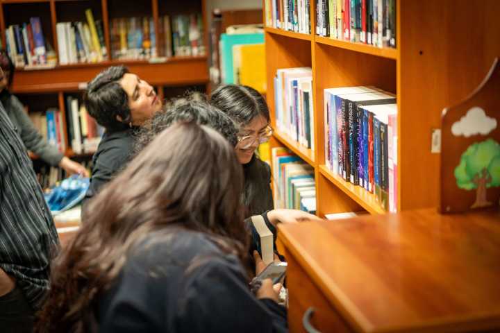 Para fomentar la lectura: biblioteca de San Clemente suma más de 300 libros a su colección