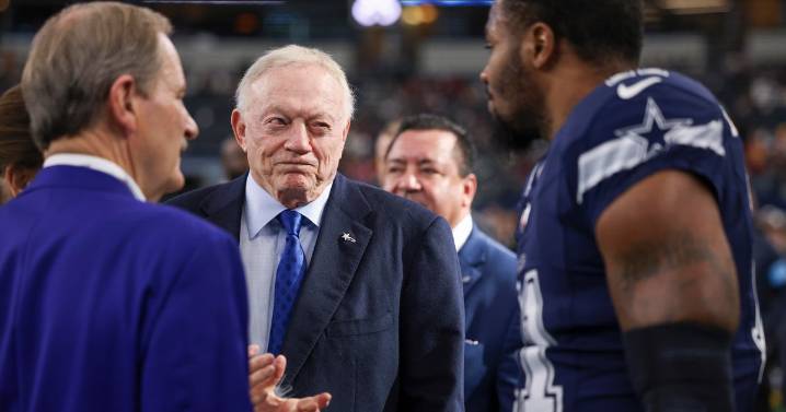 Jerry Jones says no contact with Micah Parsons amid trade request