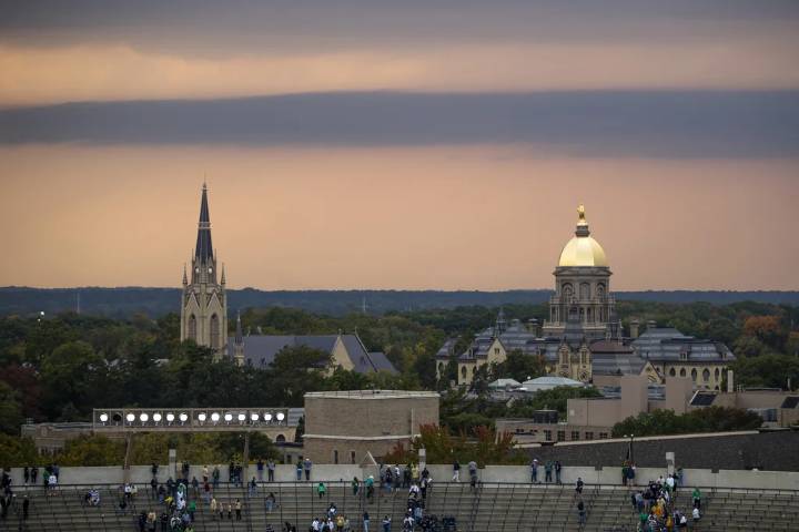 Trump signs executive order to disclose university admissions data