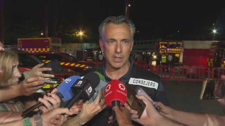 Novillo apunta a una tormenta seca con vientos por encima de los 70 kilómetros por hora en el incendio de Tres Cantos